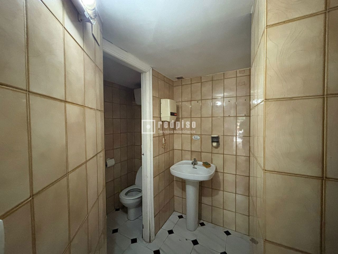 Local en venta en calle Leonés, El Llano Del Real, Valencia 8/9