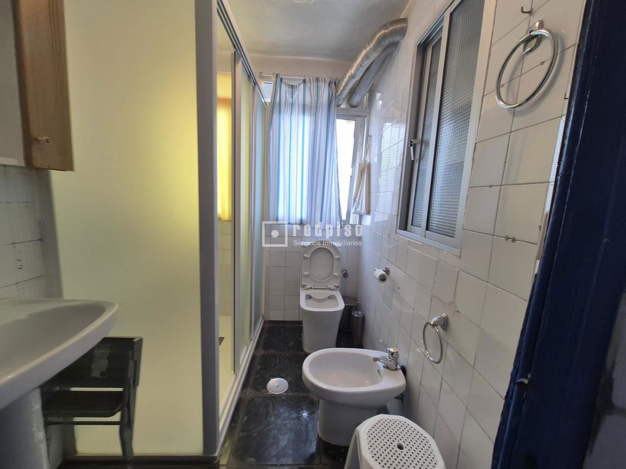 Piso en alquiler en  Sevilla  9/18