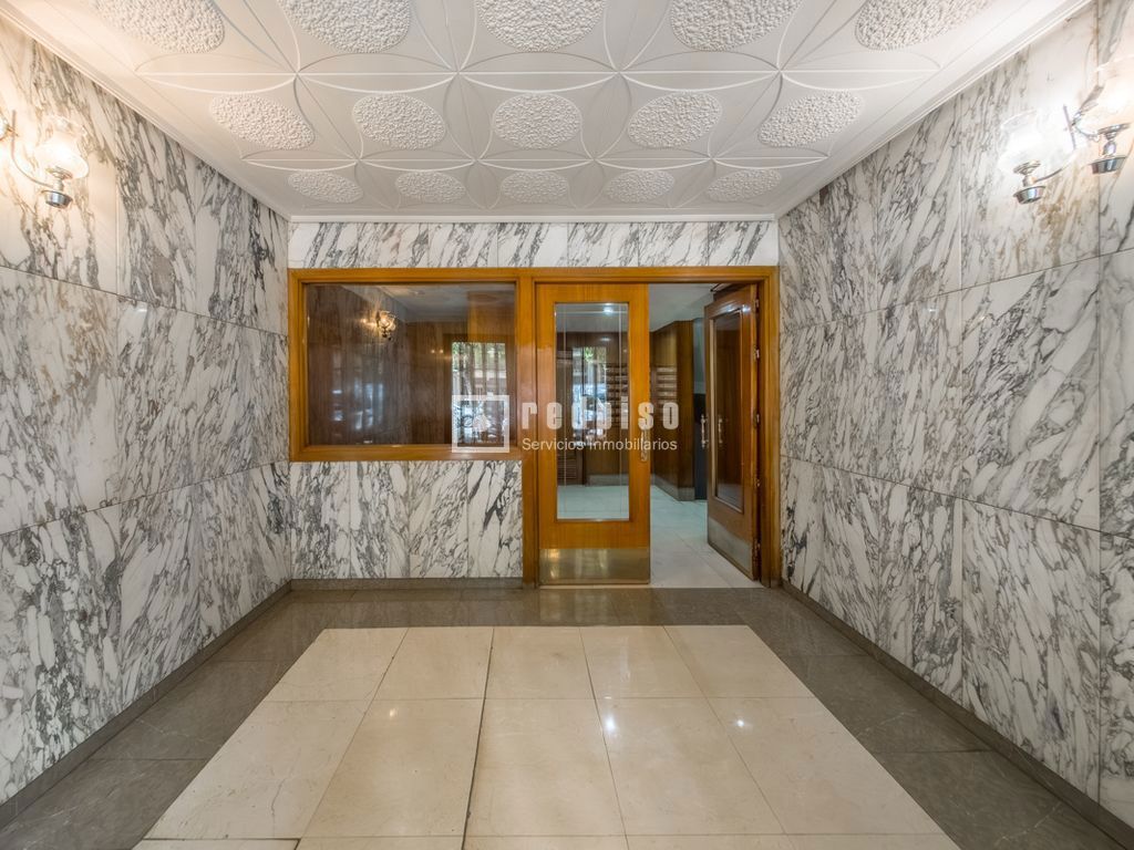 Piso en venta en paseo Del Marqués De Zafra, Salamanca, Madrid 26/28