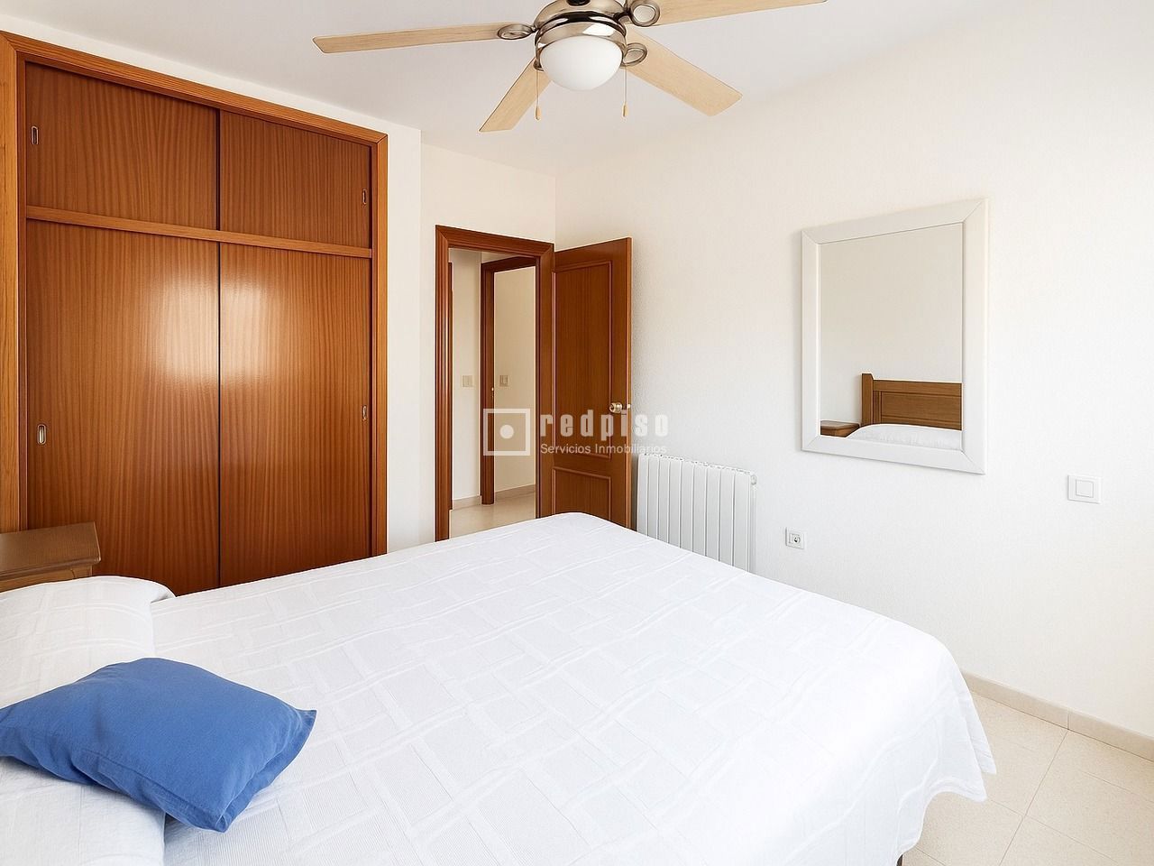 Casa en venta en  calle de Pontevedra, Cadalso de los Vidrios, Madrid  5/13