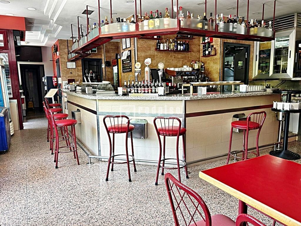 Local en venta en  calle de Montpellier, Madrid  1/1