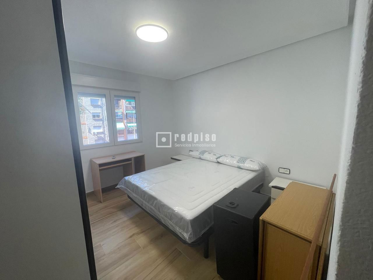 Piso en alquiler en  calle de Miguel de Cervantes, Murcia  9/15