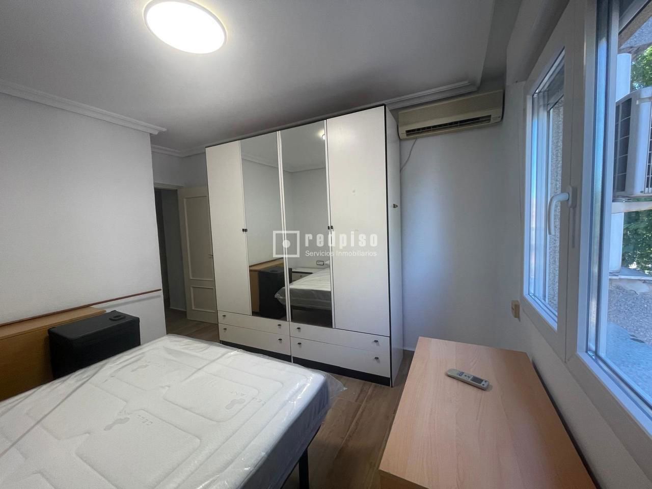 Piso en alquiler en  calle de Miguel de Cervantes, Murcia  10/15