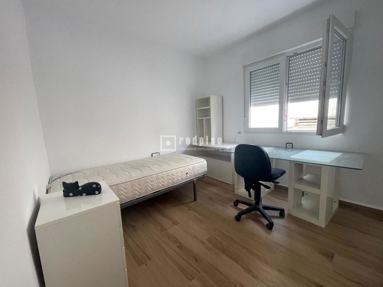 Piso en alquiler en  calle de Miguel de Cervantes, Murcia  15/15