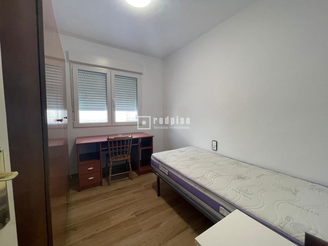 Piso en alquiler en  calle de Miguel de Cervantes, Murcia  13/15