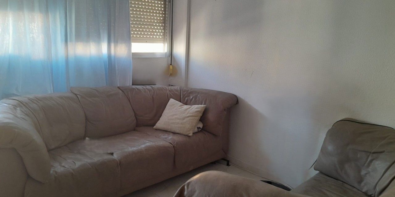 Piso en venta en  calle de Rocafort, Villaverde, Madrid  1/1