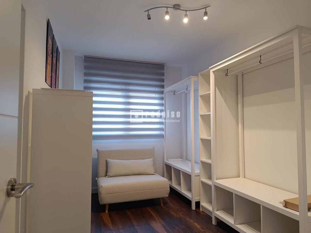 Piso en alquiler en  Coslada, Madrid  6/16