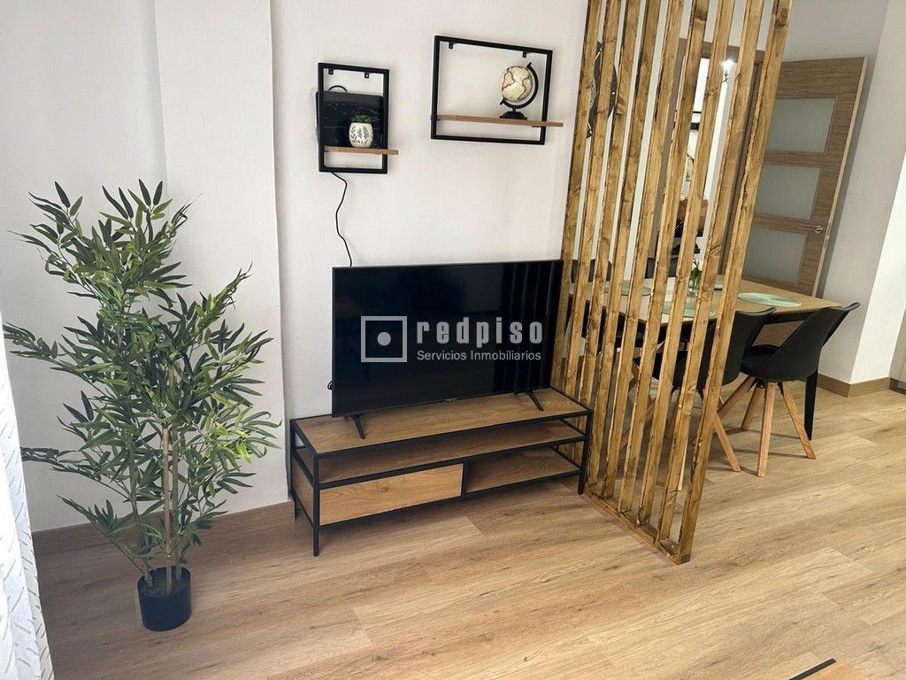 Piso en alquiler en  Málaga  2/15