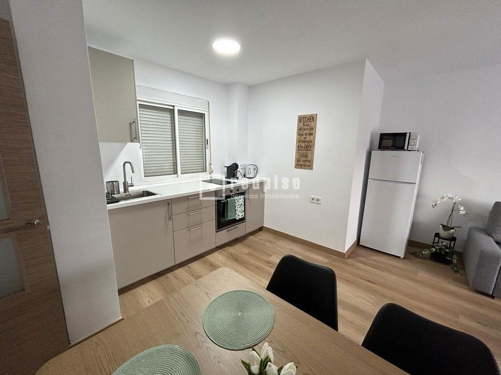 Piso en alquiler en  Málaga  7/15