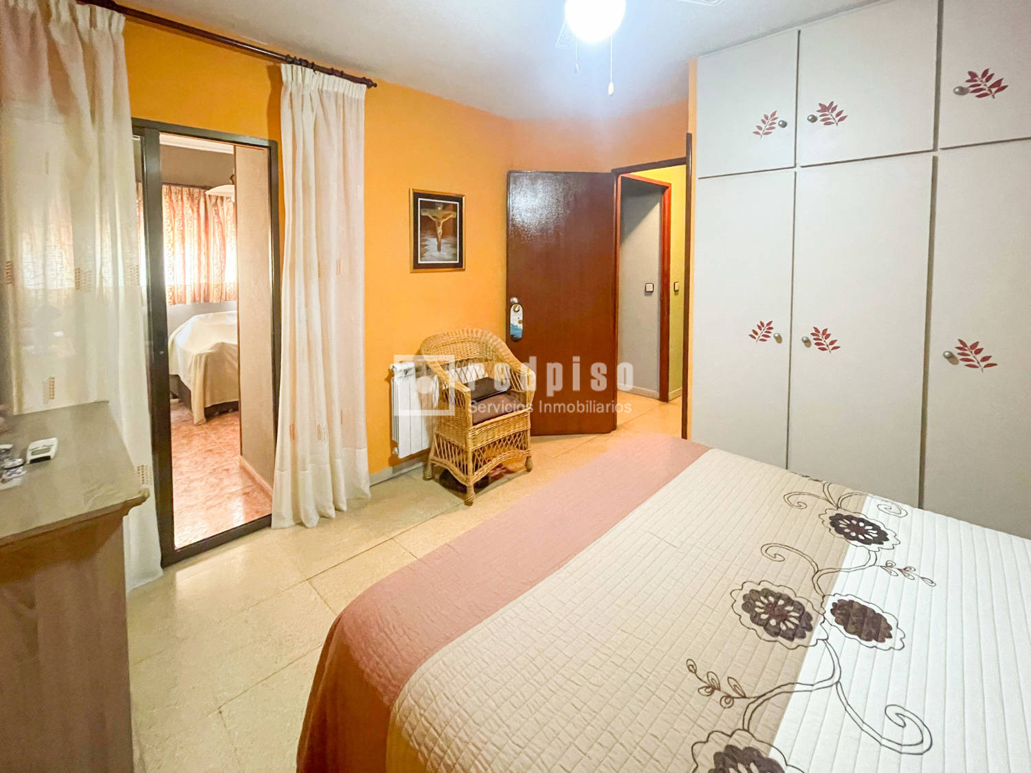 Piso en venta en calle De Campotejar, Madrid, Madrid 10/22