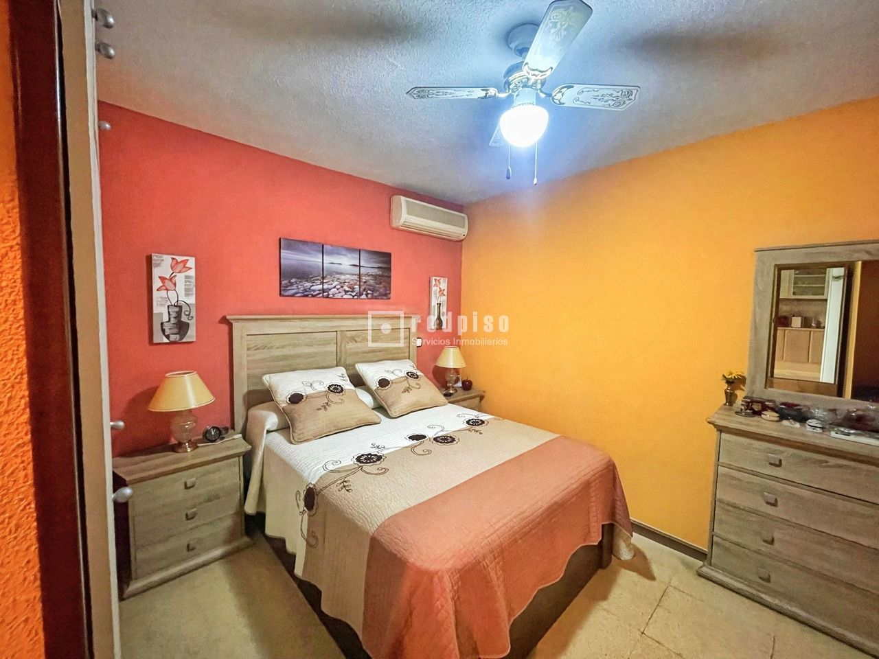 Piso en venta en calle De Campotejar, Madrid, Madrid 9/22