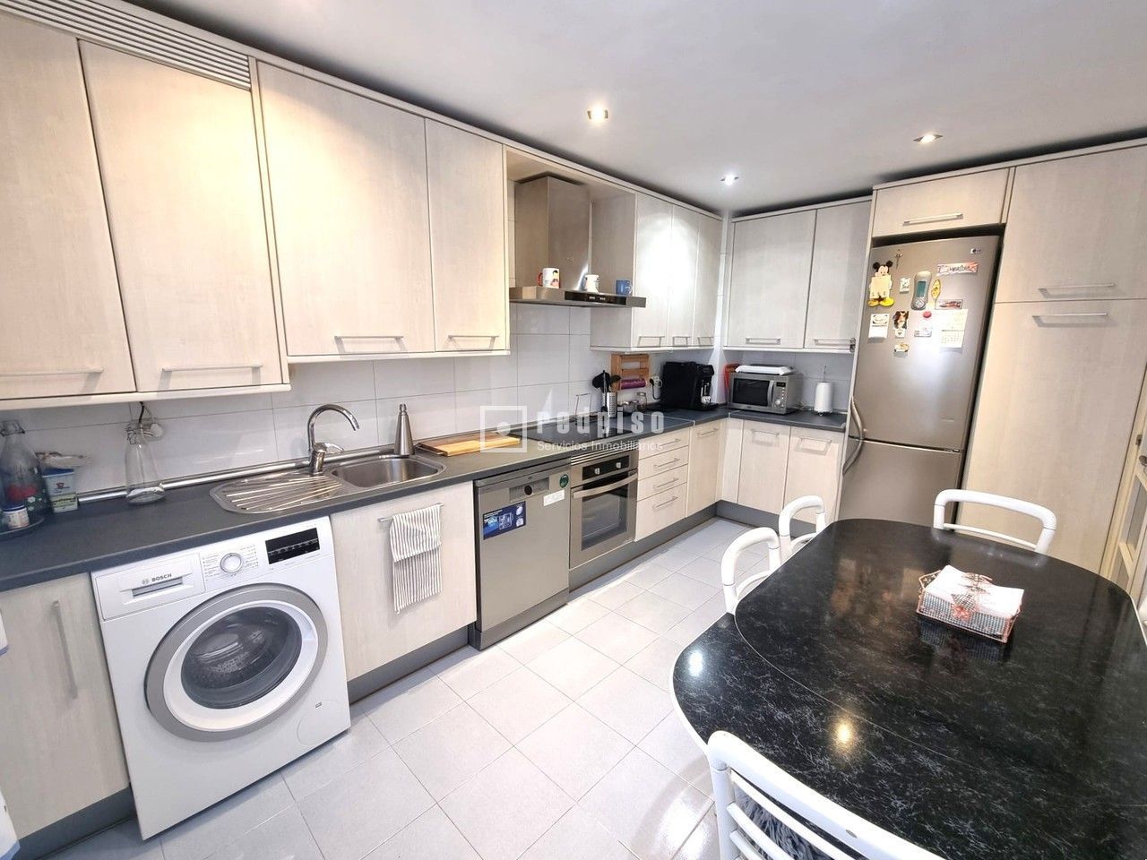 Casa en venta en  Madrid  10/64