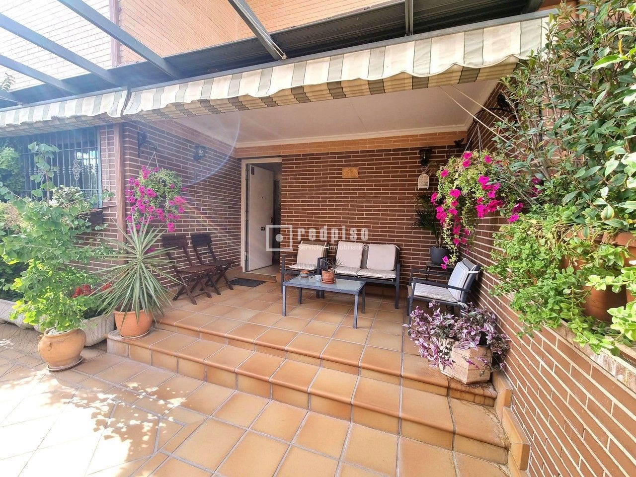 Casa en venta en  Madrid  2/64