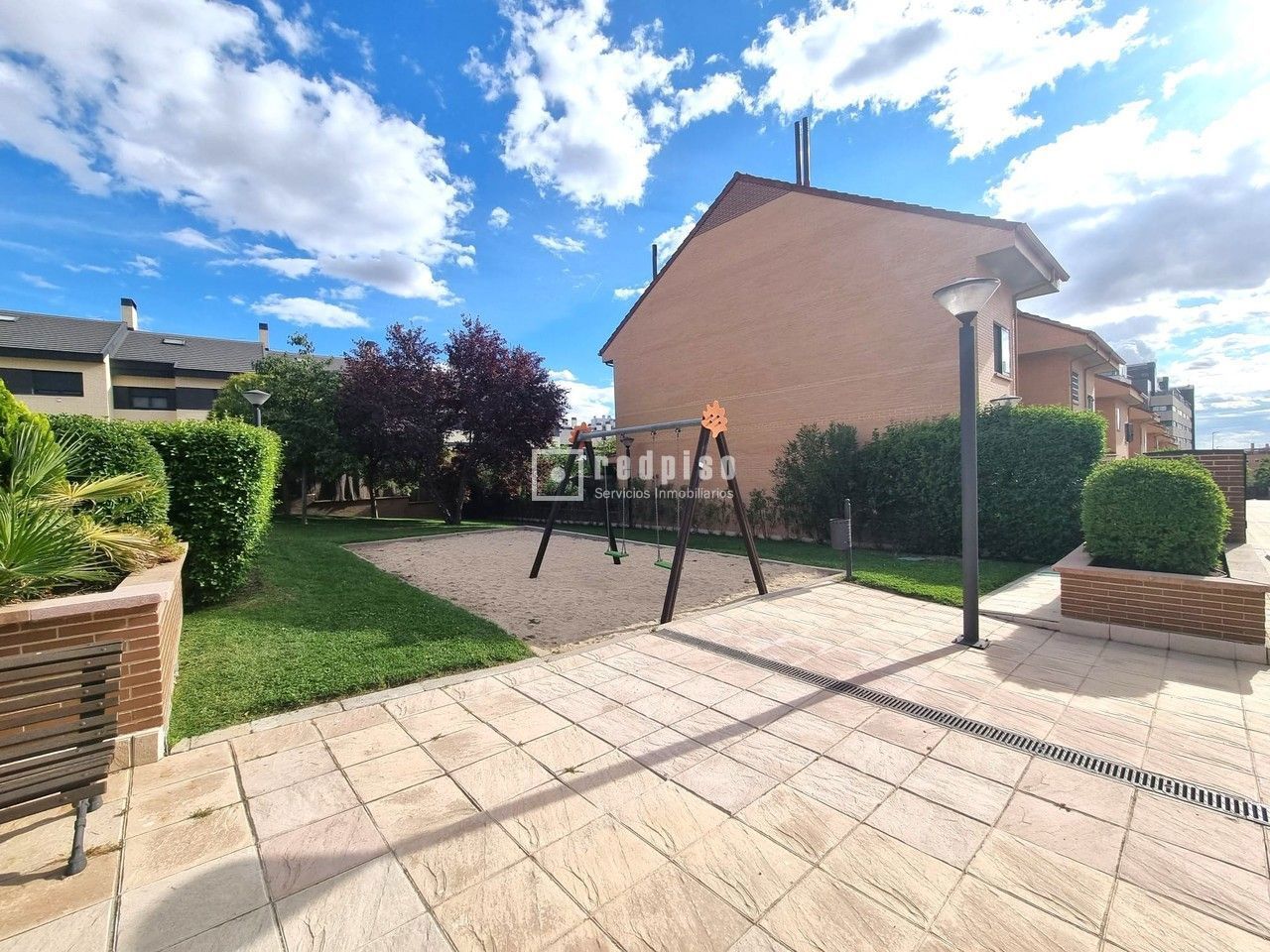 Casa en venta en  Madrid  63/64