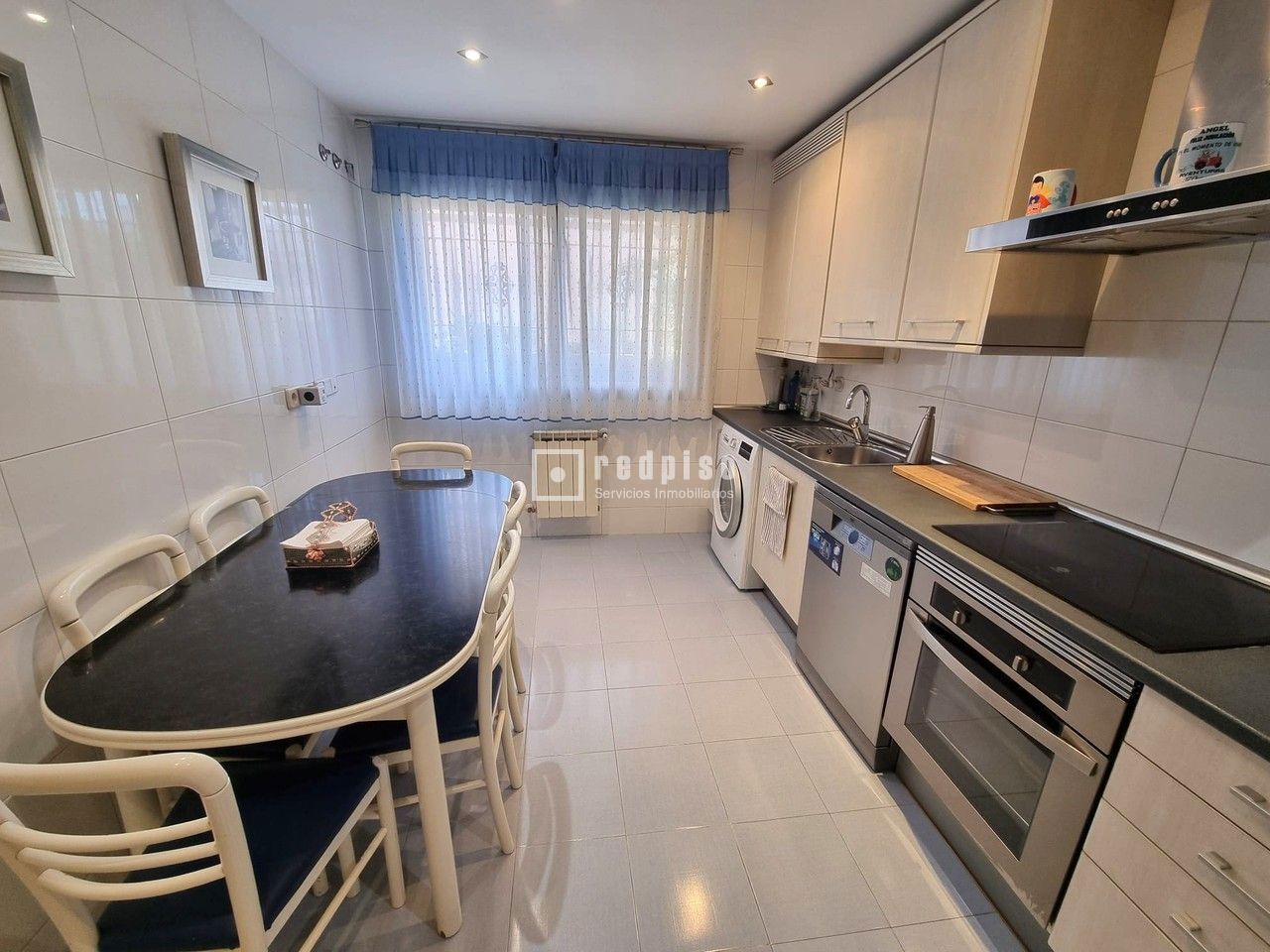 Casa en venta en  Madrid  8/64