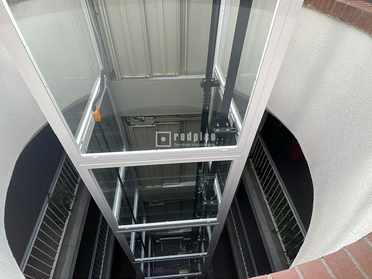 Piso en venta en calle Del Garapalo, Latina, Madrid 37/38