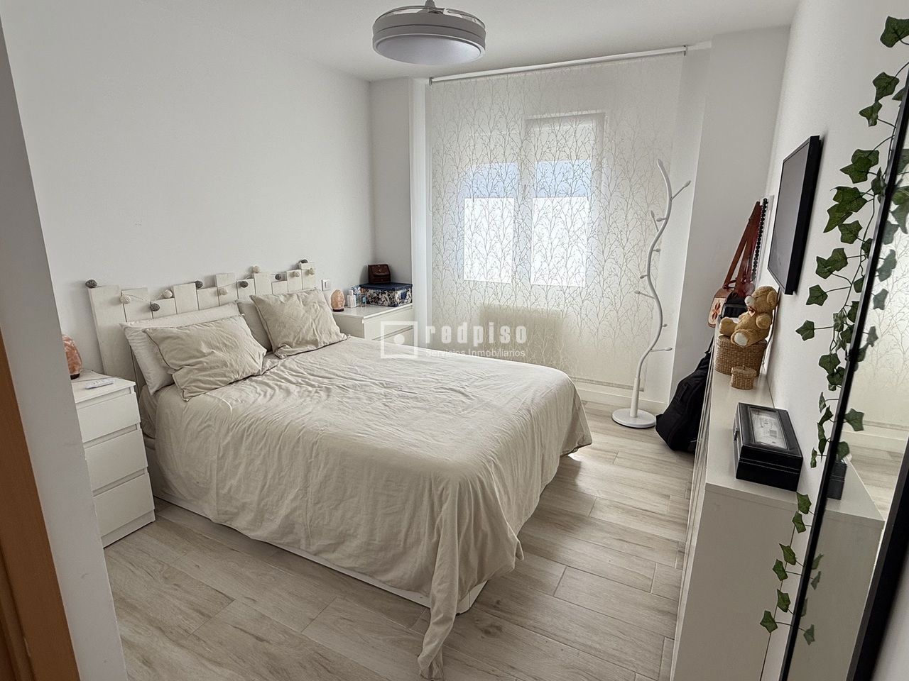 Piso en venta en calle Del Garapalo, Latina, Madrid 9/38