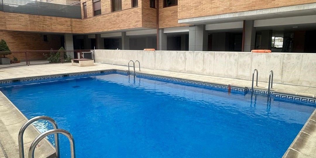 Piso en venta en  calle de Adolfo Bioy Casares, Villa de Vallecas, Madrid  1/1