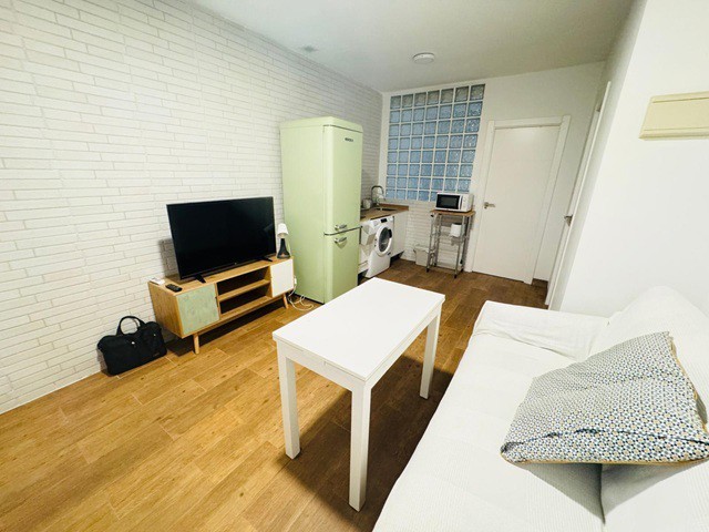 Piso en venta en  calle de la Huerta de Castañeda, Madrid  1/1