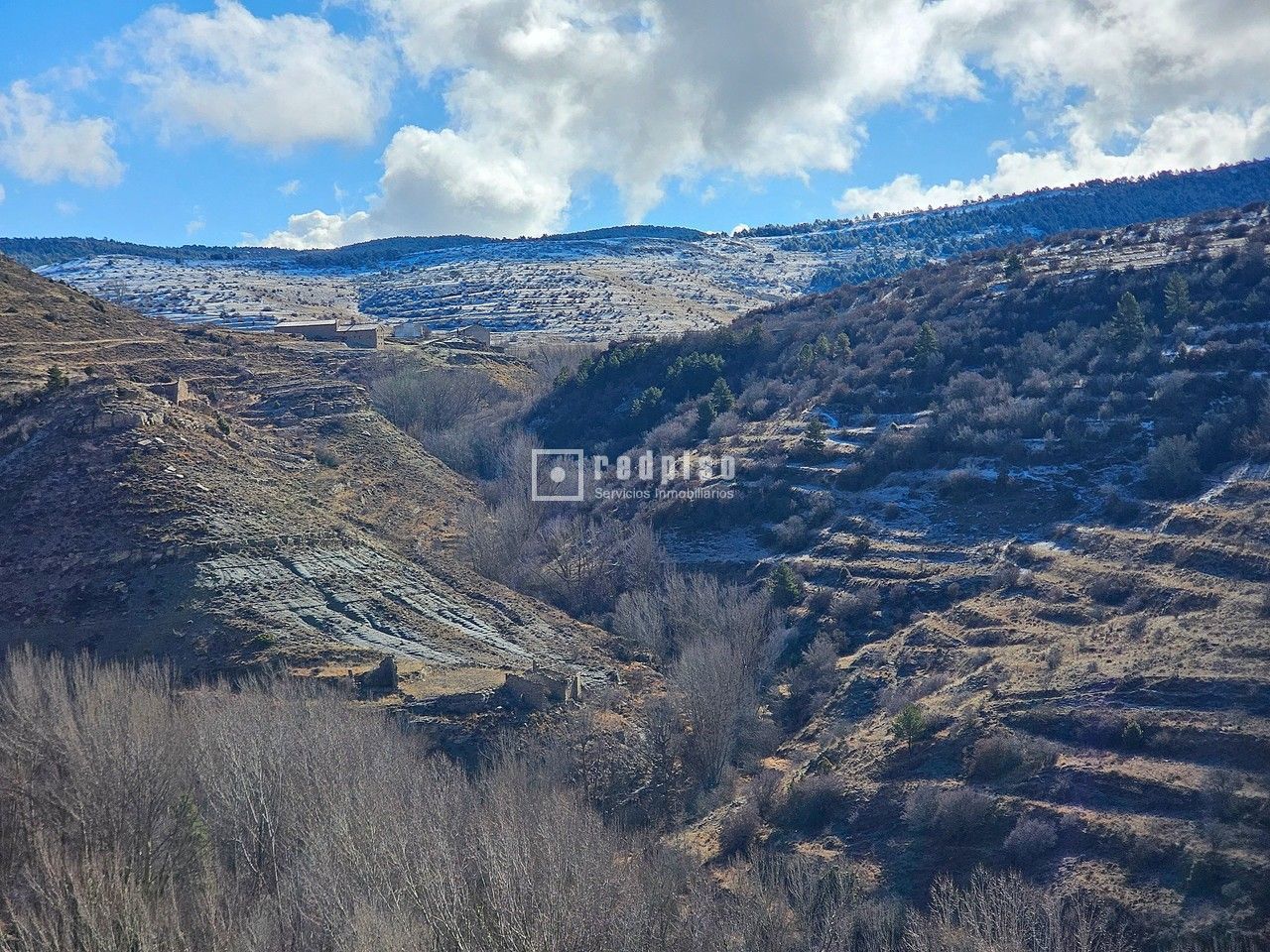 Casa en venta en  Allepuz, Teruel  10/43
