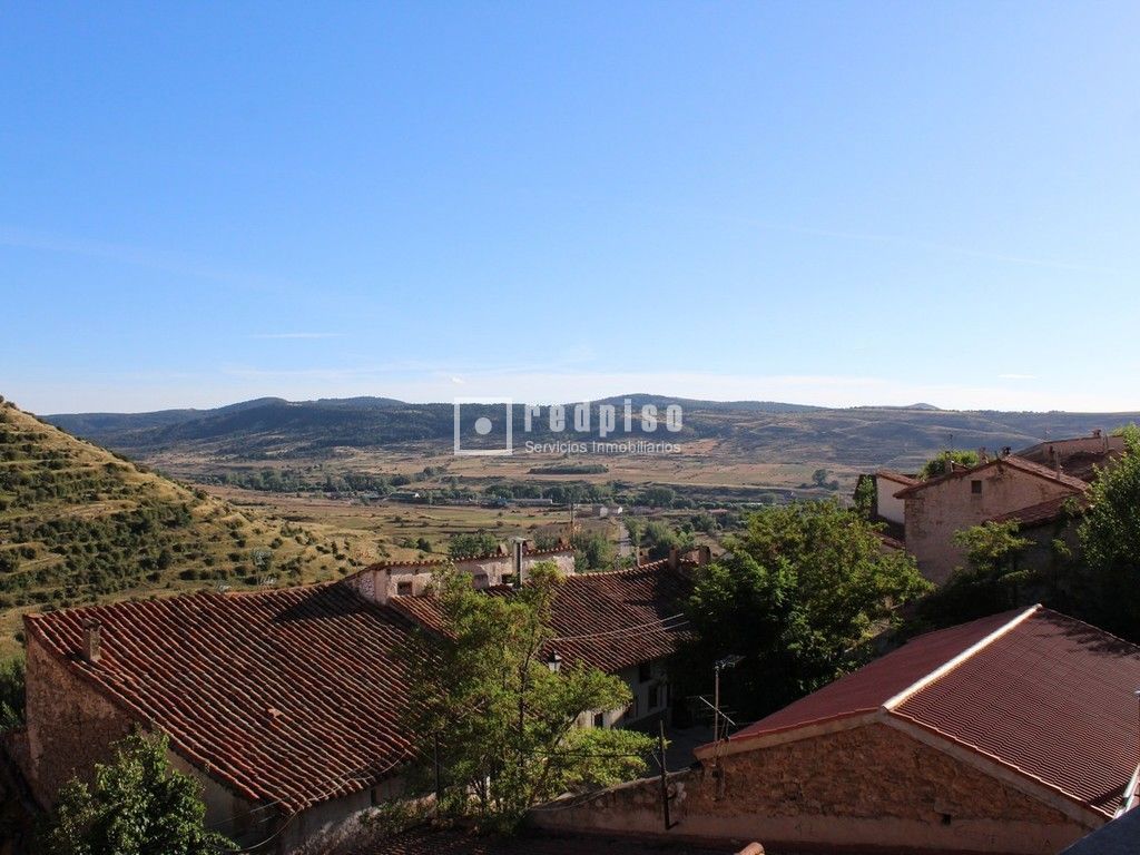 Casa en venta en  Allepuz, Teruel  14/43