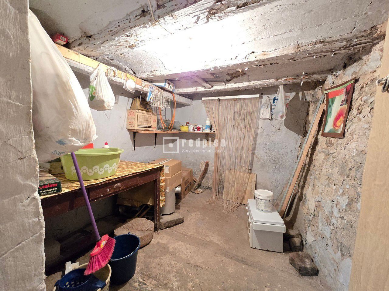 Casa en venta en  Allepuz, Teruel  38/43