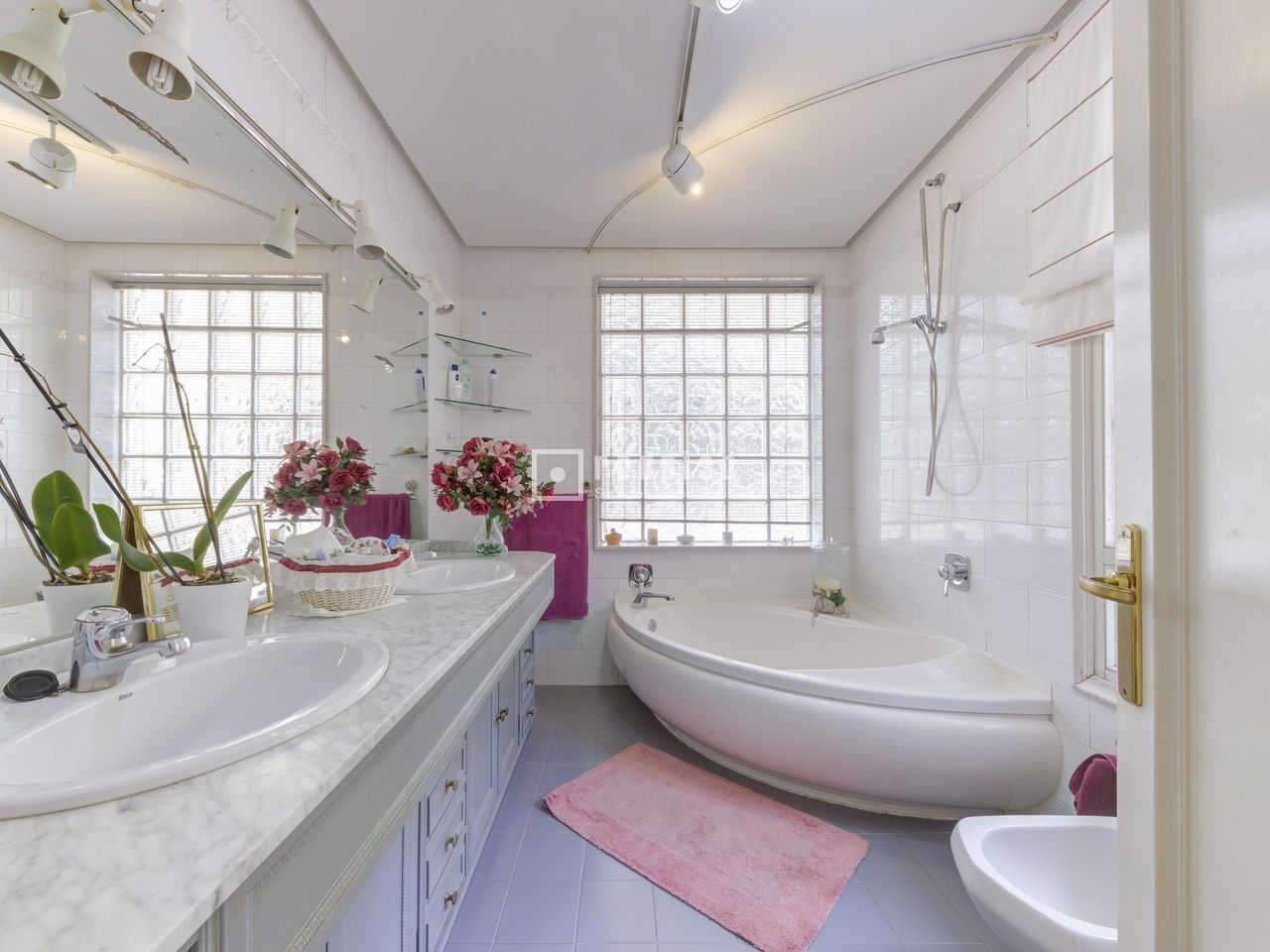 Casa en venta en Boadilla Del Monte, Madrid 60/62