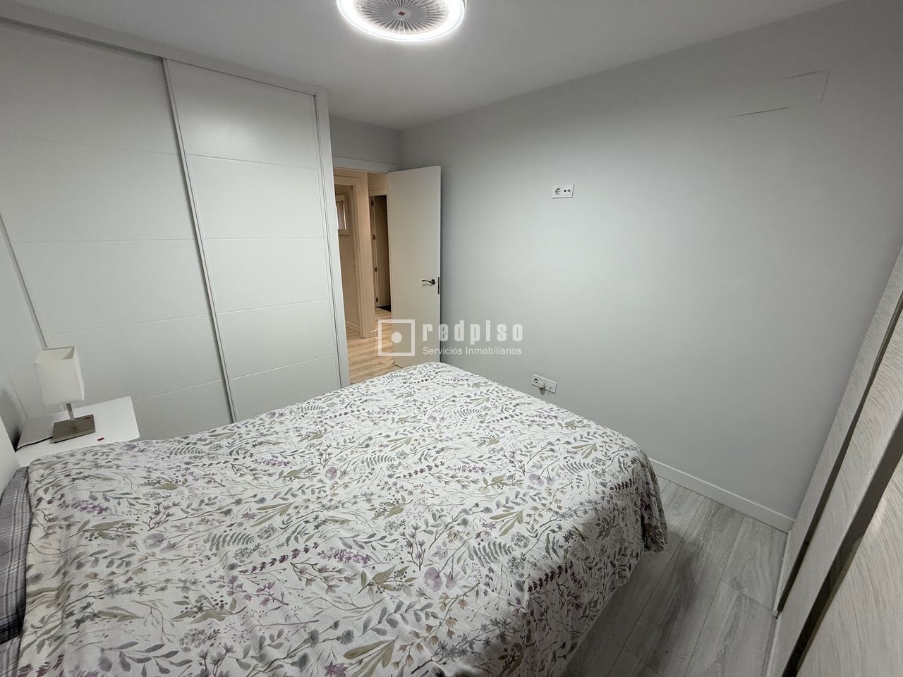 Piso en venta en calle Del Doctor Blanco Soler, Latina, Madrid 18/27