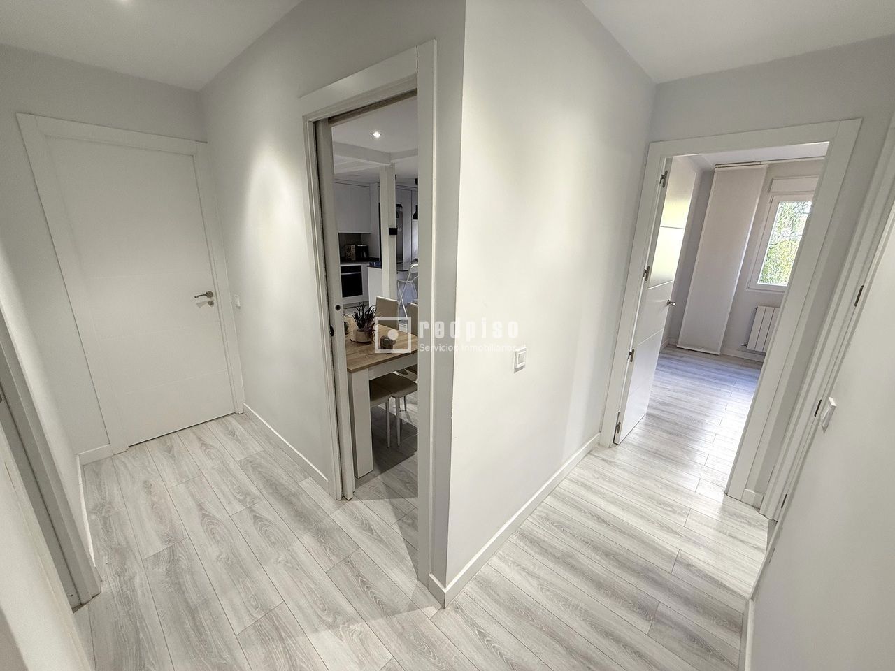 Piso en venta en calle Del Doctor Blanco Soler, Latina, Madrid 15/27