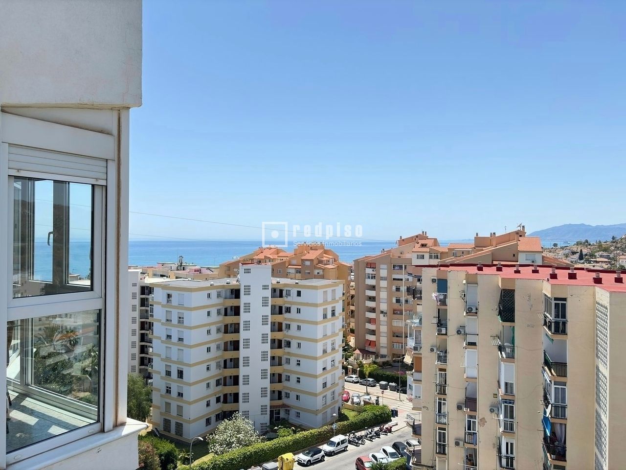 Piso en alquiler en  calle de los Hermanos Álvarez Quintero, La Cala del Moral, Málaga  3/34