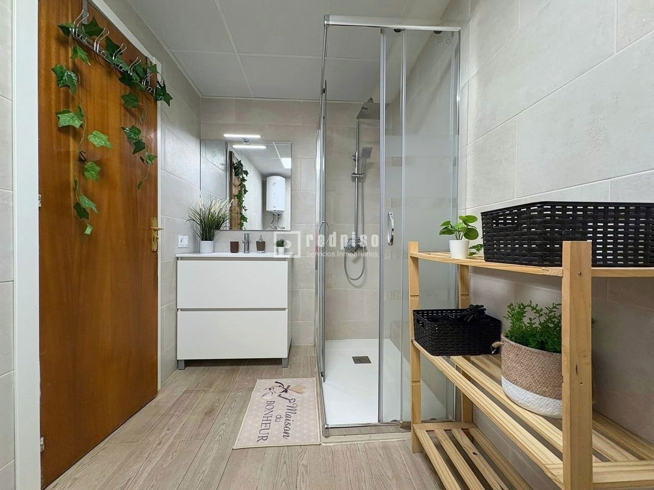 Piso en alquiler en  calle de los Hermanos Álvarez Quintero, La Cala del Moral, Málaga  22/34