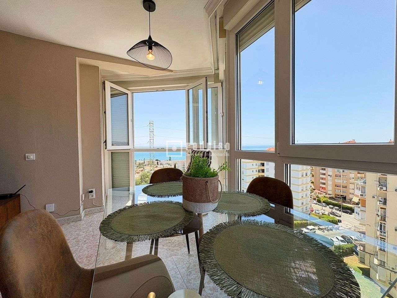 Piso en alquiler en  calle de los Hermanos Álvarez Quintero, La Cala del Moral, Málaga  13/44