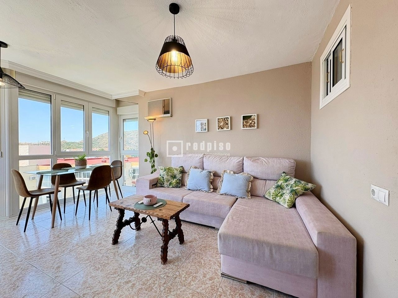 Piso en alquiler en  calle de los Hermanos Álvarez Quintero, La Cala del Moral, Málaga  10/44