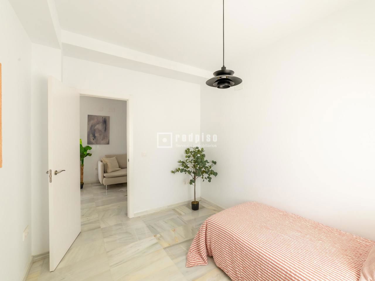 Piso en venta en calle De Julia Romula Hispalis, Sevilla, Sevilla 31/33