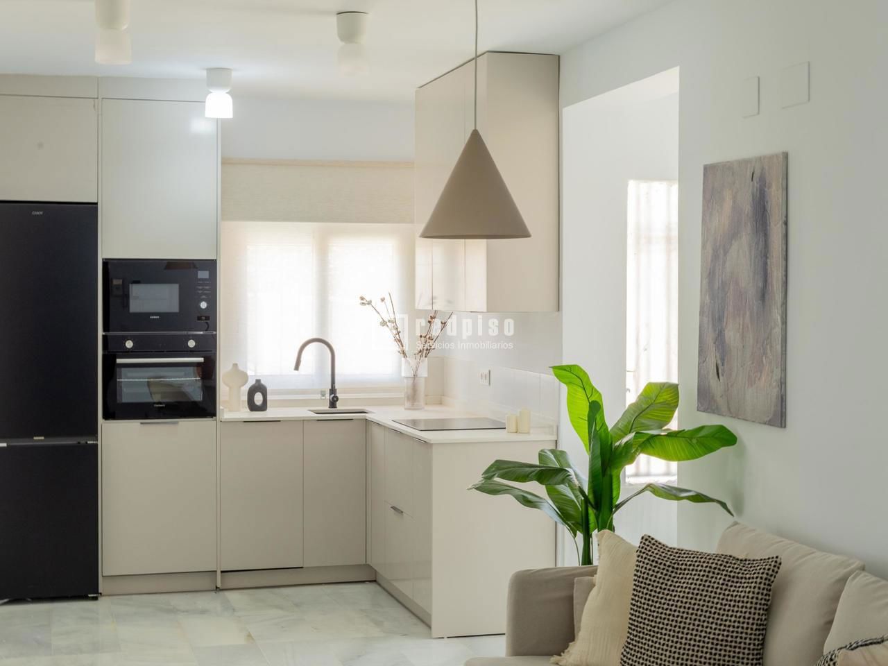 Piso en venta en calle De Julia Romula Hispalis, Sevilla, Sevilla 9/33