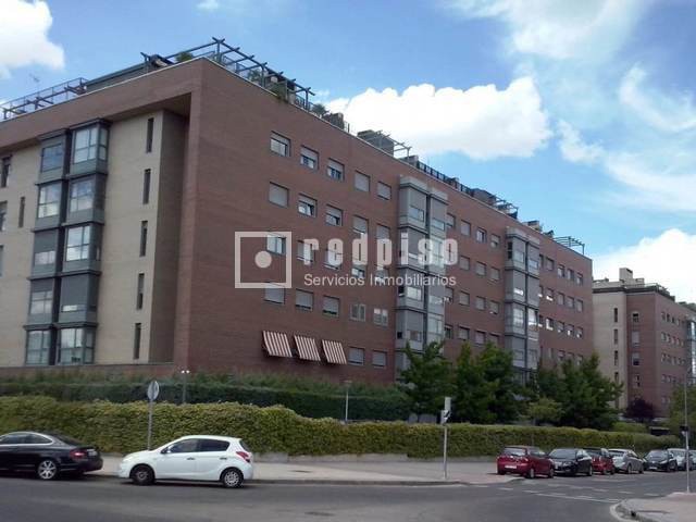 Piso en alquiler en  calle de Vicente Blasco Ibáñez, Hortaleza, Madrid  49/49