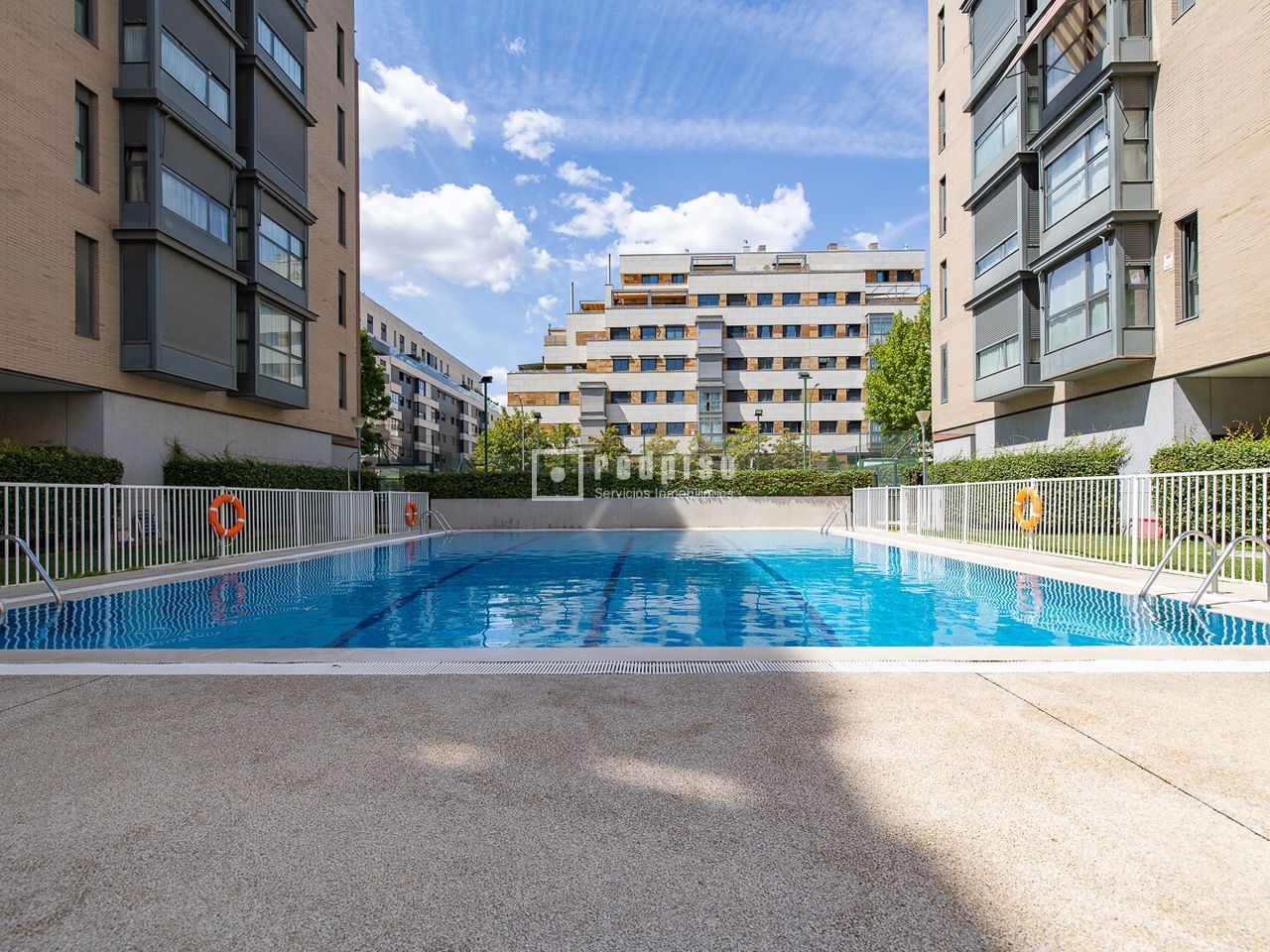 Piso en alquiler en  calle de Vicente Blasco Ibáñez, Hortaleza, Madrid  30/49