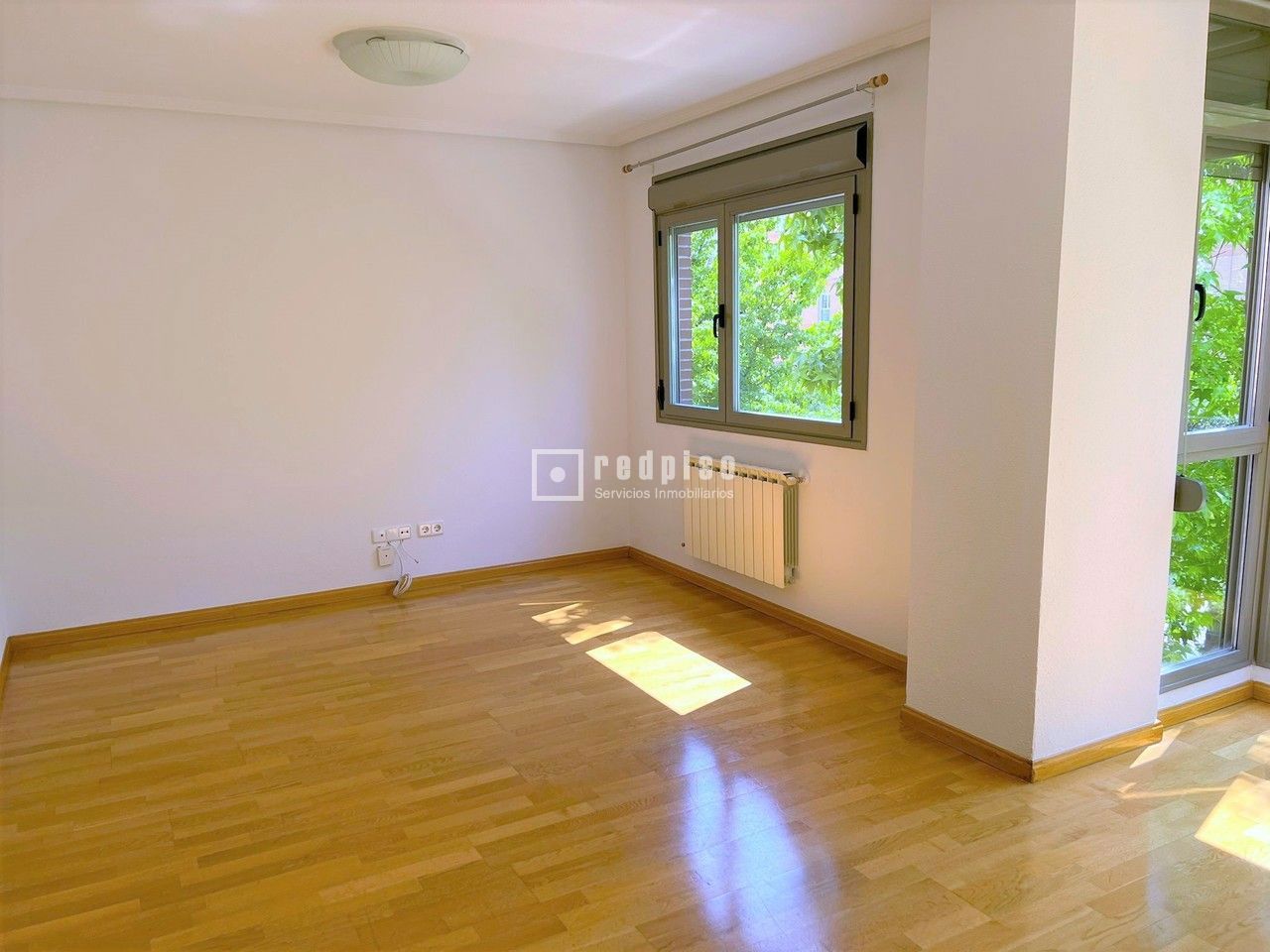 Piso en alquiler en  calle de Vicente Blasco Ibáñez, Hortaleza, Madrid  3/49