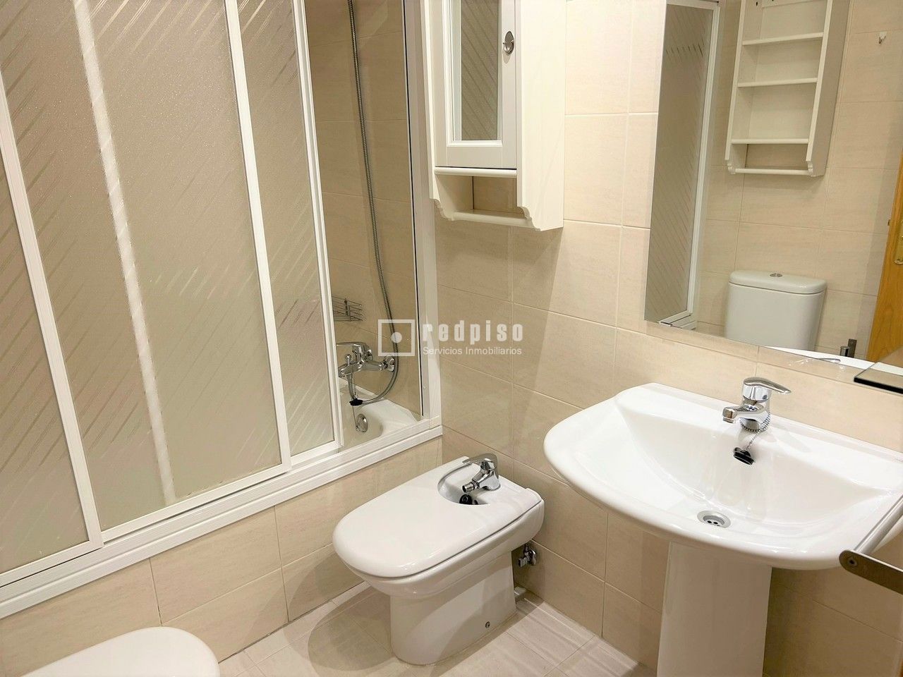 Piso en alquiler en  calle de Vicente Blasco Ibáñez, Hortaleza, Madrid  20/49