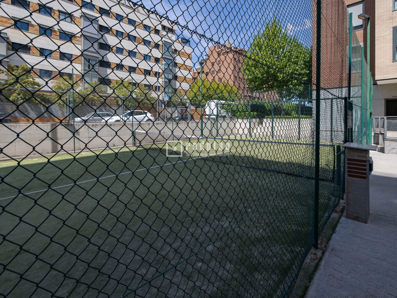 Piso en alquiler en  calle de Vicente Blasco Ibáñez, Hortaleza, Madrid  33/49