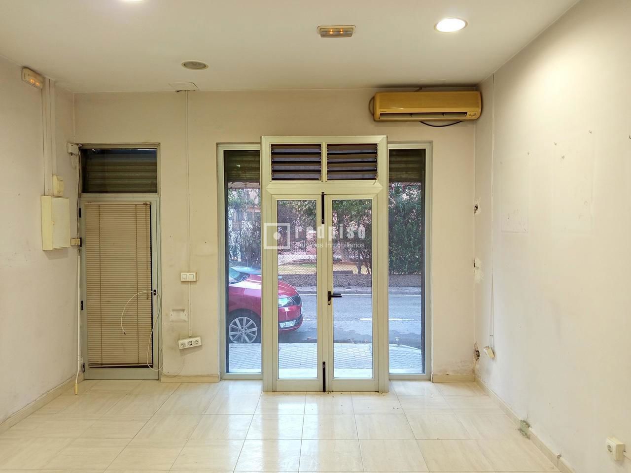 Local en venta en  calle Tejares, Casco Antiguo, Sevilla  4/18