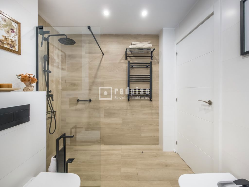 Piso en venta en calle Del Comandante Benítez, Madrid, Madrid 17/31