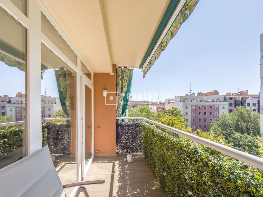 Piso en venta en calle Del Comandante Benítez, Madrid, Madrid 6/31