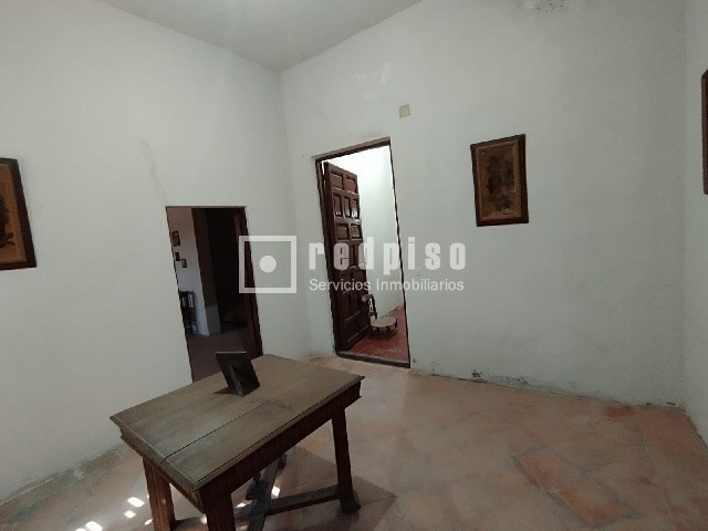 Casa en venta en  Yebra, Guadalajara  40/56