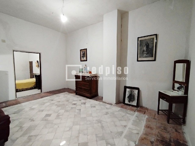 Casa en venta en  Yebra, Guadalajara  35/56