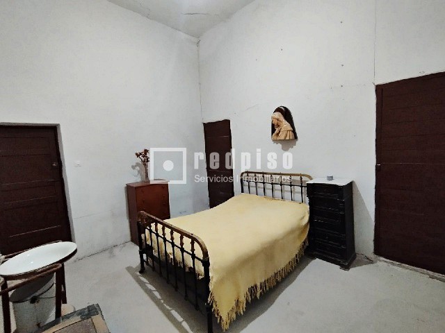 Casa en venta en  Yebra, Guadalajara  33/56