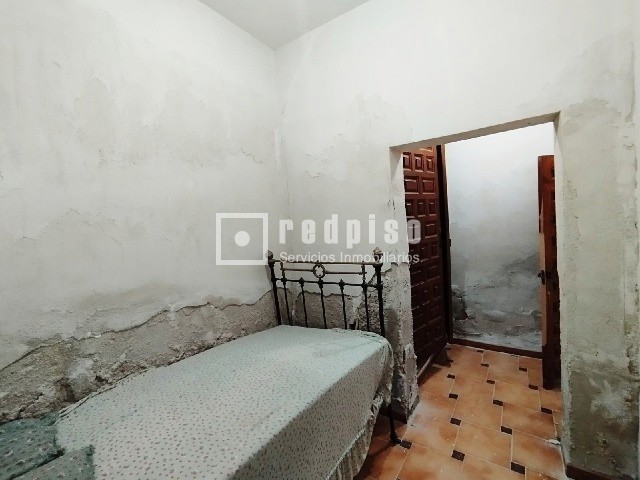 Casa en venta en  Yebra, Guadalajara  48/56