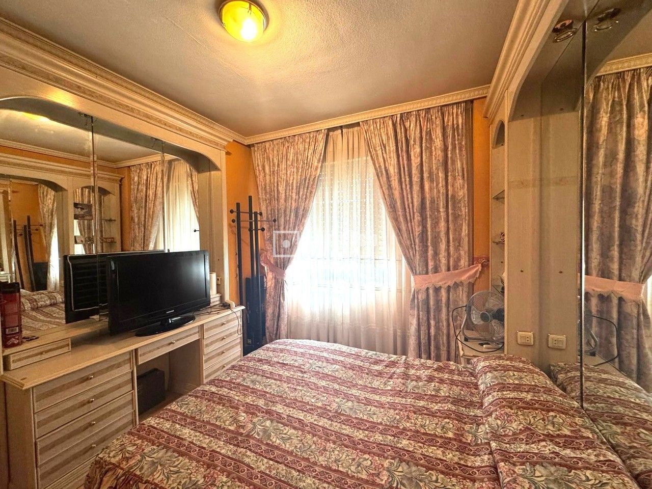 Piso en venta en  calle de Zamora, Coslada, Madrid  11/28