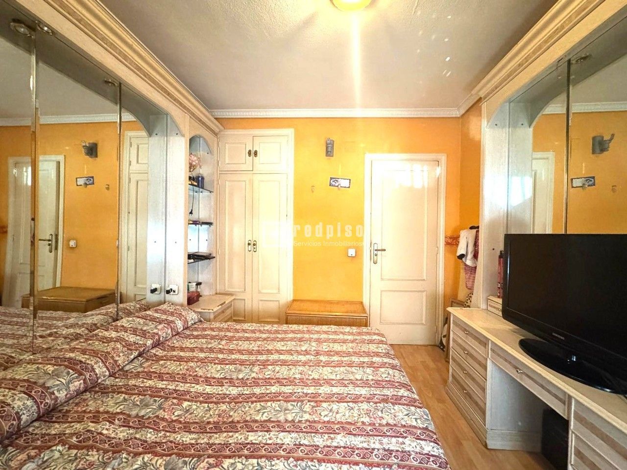 Piso en venta en  calle de Zamora, Coslada, Madrid  10/28