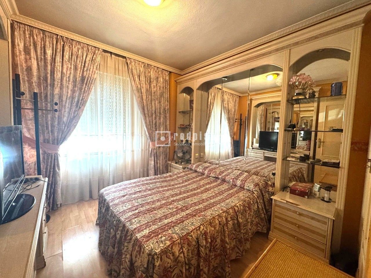 Piso en venta en  calle de Zamora, Coslada, Madrid  9/28